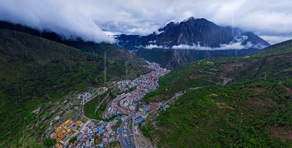 治多县什么时候可以解封_治多县城全景