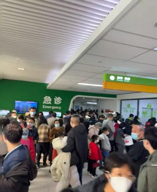 专家:天津南开区每年或现多个感染高峰/天津南开区有新冠病人吗